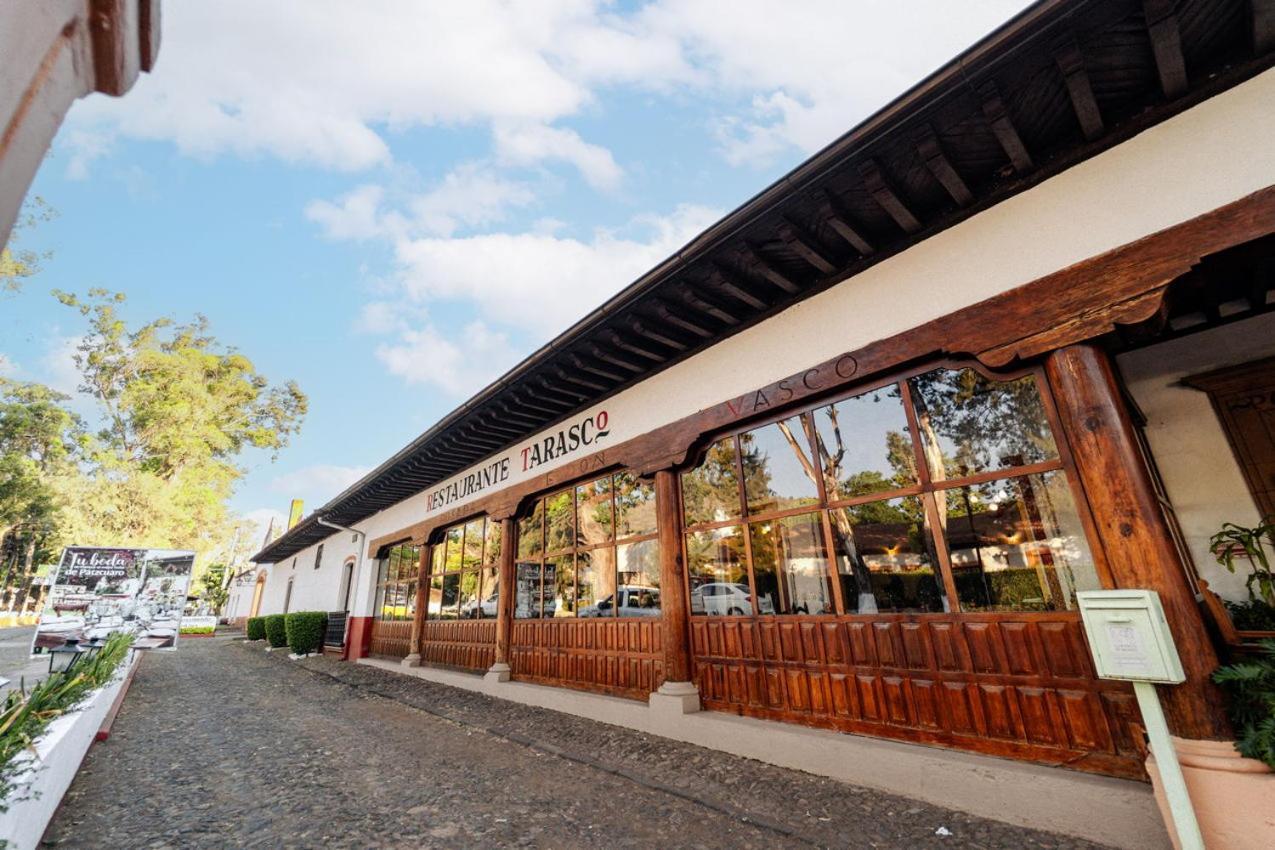 Best Western Plus Posada De Don Vasco Pátzcuaro Kültér fotó The restaurant in 2012
