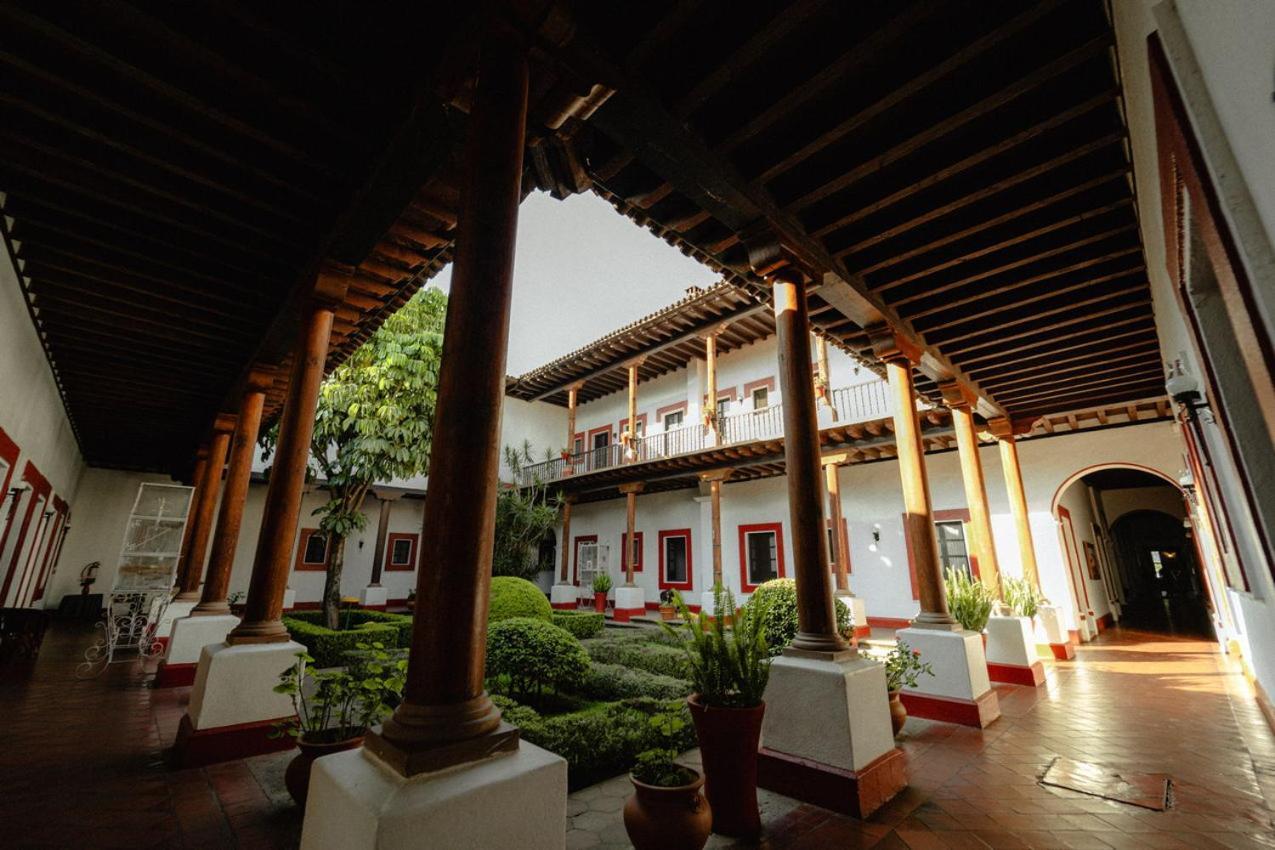 Best Western Plus Posada De Don Vasco Pátzcuaro Kültér fotó Interior of the house