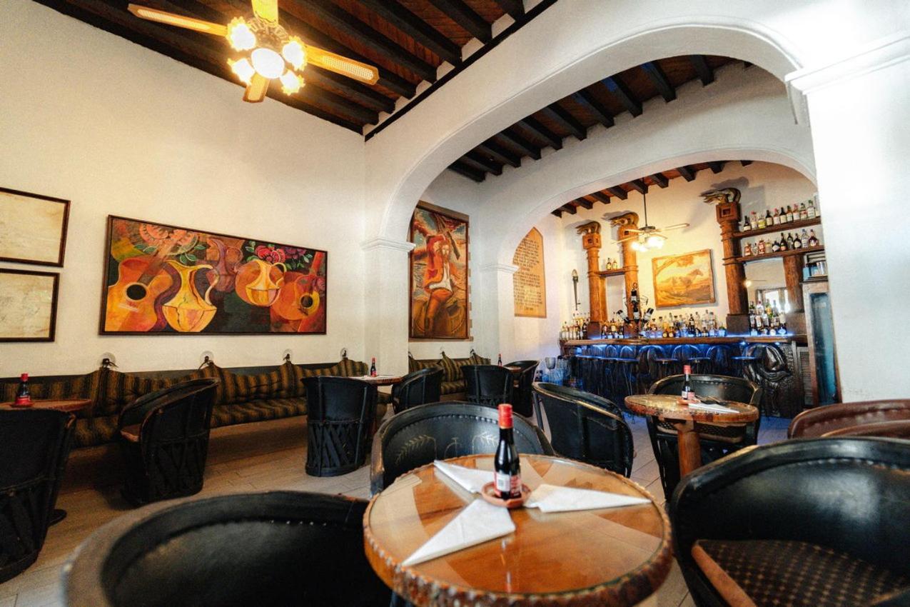 Best Western Plus Posada De Don Vasco Pátzcuaro Kültér fotó Interior of the restaurant