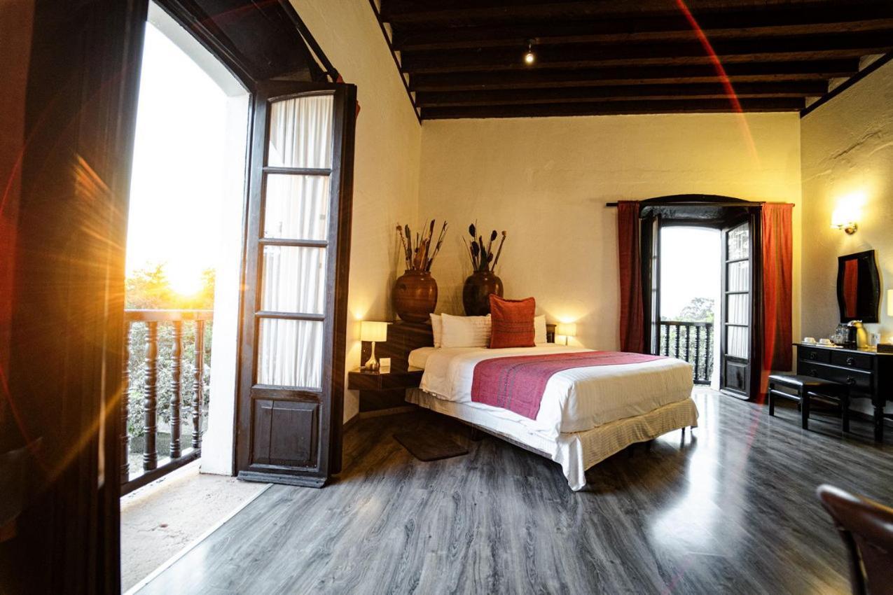 Best Western Plus Posada De Don Vasco Pátzcuaro Kültér fotó A room at the hotel
